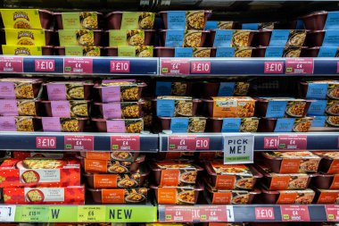 Londra İngiltere, Kasım 01 2025, İtalyan Stili Makarna Hazırlama Yemekleri