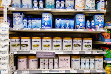 London UK, November 14 2025, Selection Of Baby And Infant Milk Meals From Aptamal And Kendamil