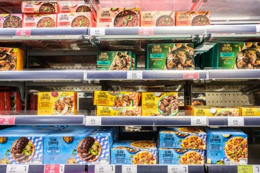 London UK, November 19 2025, Selection Of Slow Cooked Family Size Supermarket Ready Meals