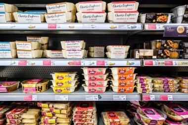 London UK, November 19 2025, Selection Of British And Internation Prepared Ready Meals On A Supermarkets Shelving