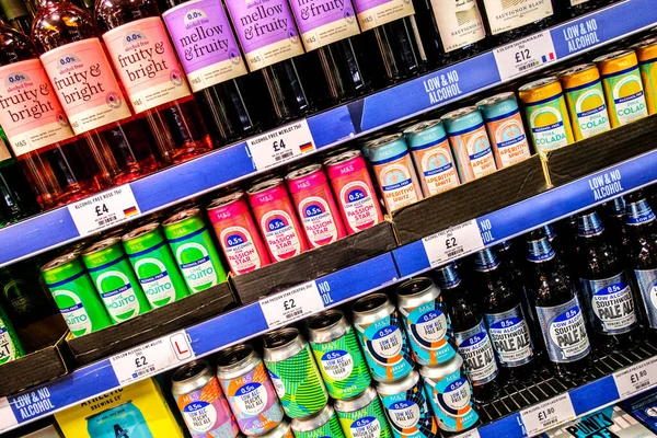 Londra, 5 Ocak 2025, Alkol ve Alkolsüz İçki Seçimi