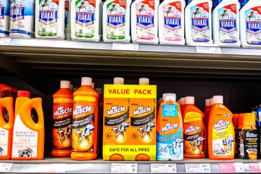 Londra İngiltere, 5 Ocak 2026, Yurtiçi Mutfak Temizleme Ürünleri Seçimi