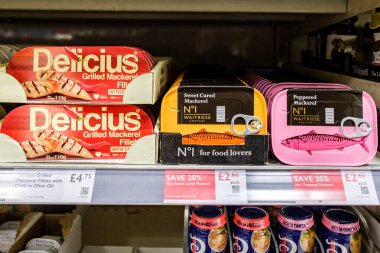 Londra İngiltere, 27 Şubat 2026, Waitrose Süpermarket Seçimi Uskumru Fileto Konservesi