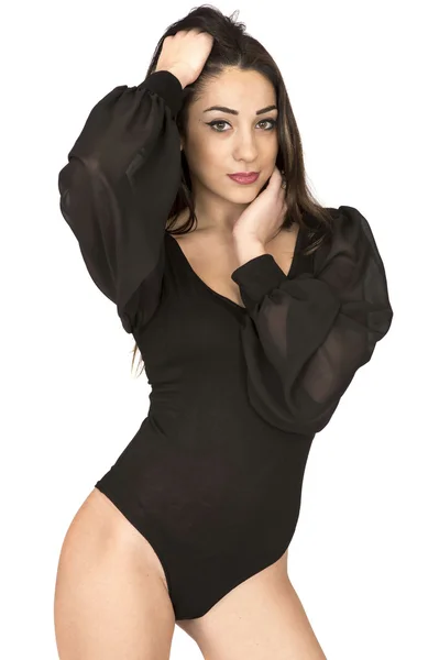 Hermosa mujer joven sana posando en una lencería de maillot negro — Foto de Stock