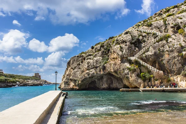 Blauwe zee van het eiland van Gozo in Malta Rechtenvrije Stockfoto's