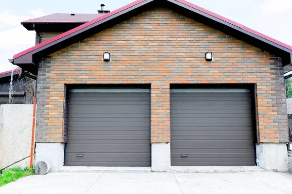 Nuevo Garaje Estacionamiento Moderno Casa Residencial Ladrillo Lujo Para Construcción — Foto de Stock