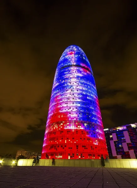 BARCELONA - 15 AGOSTO: Torre Agbar sul Distretto Tecnologico — Foto Stock