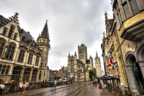 Ghent, Belçika - 13 Temmuz 2014: Ghent, bir de tarihi evlerde — Stok fotoğraf