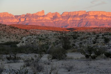 Gün batımında Sierra Del Carmen 