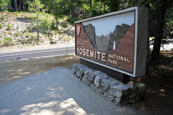 Entrada no Parque Nacional de Yosemite — Fotografia de Stock