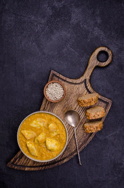 Curry Vegetables Lentils Meat Black Stone Background Selective Focus Top — Stock Photo, Image