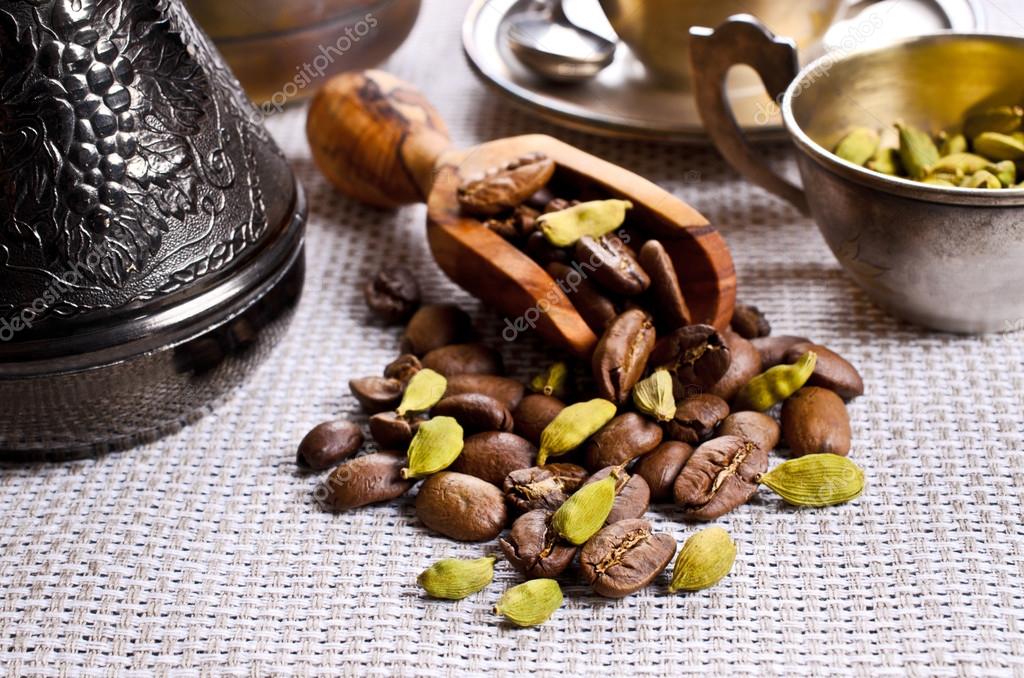 Café y cardamomo — Foto de stock © Shusha 76159041