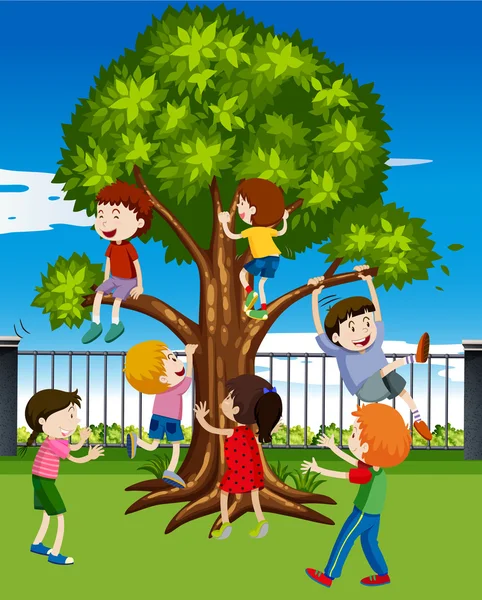 Crianças escalando a árvore no parque — Vetor de Stock