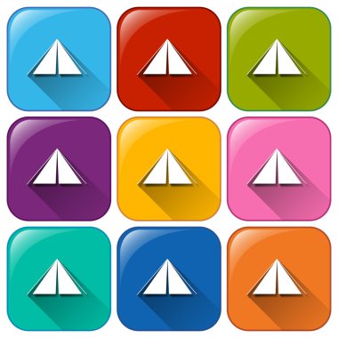 Çadır kamp ile yuvarlatılmış düğmeler