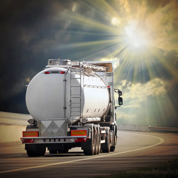 White tanker truck on the highway. — Stock Photo, Image