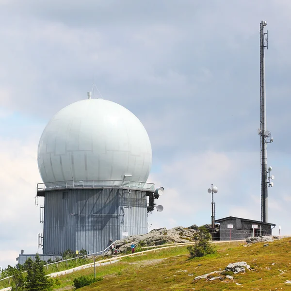 NATO erken uyarı, uzak yüksek çözünürlüklü radar — Stok fotoğraf