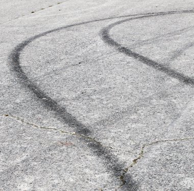 Speedway üzerinde Skidmarks