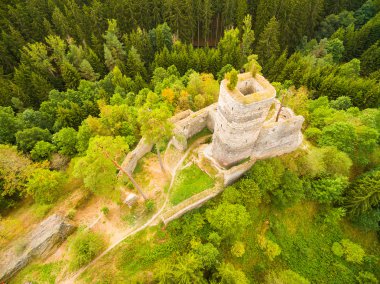 Ortaçağ Kalesi Gutstejn havadan görünümü