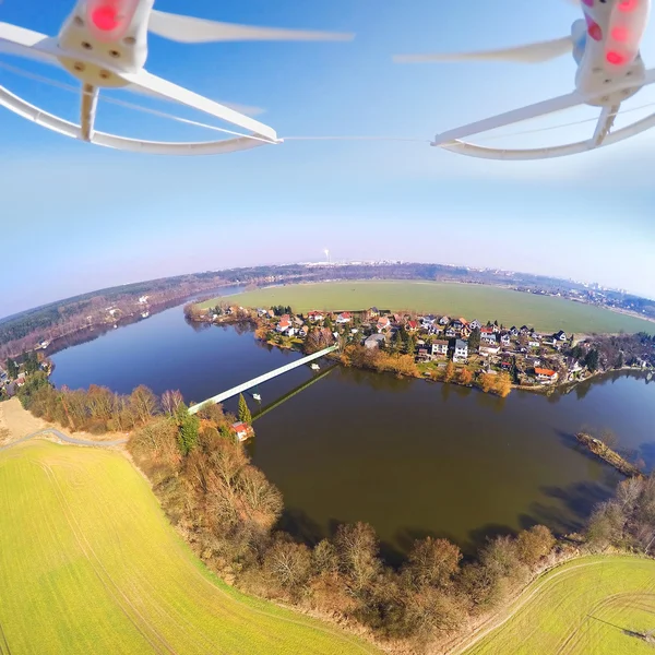 Vista aérea desde el dron hasta el embalse del Valle Checo — Foto de Stock