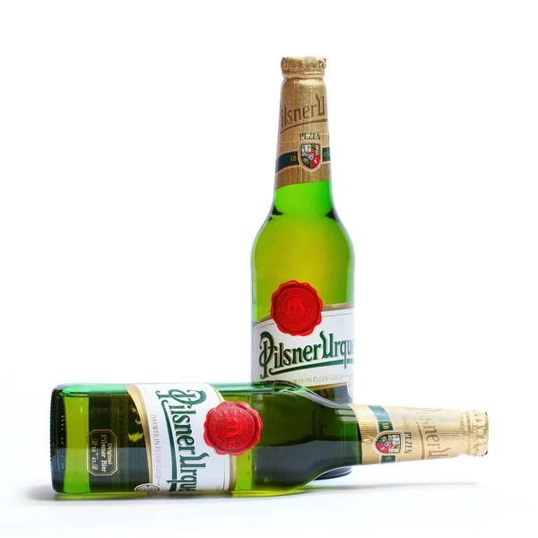 Pilsner Urquell egy híres sör — Stock Fotó