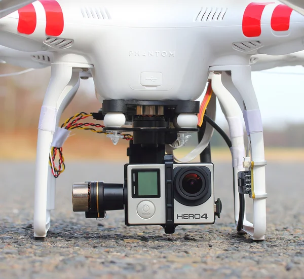 Dji Phantom 2 con cámara GoPro HERO4 Black edition . —  Fotos de Stock