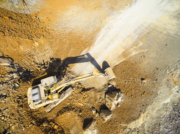 Aerial view of a excavator in the open cast mine. — Stock Photo, Image