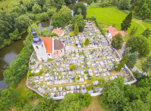 Flygfoto till romanska Church St. George — Stockfoto