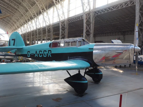 古色古香的老式军事道具飞机布鲁塞尔比利时 — 图库照片