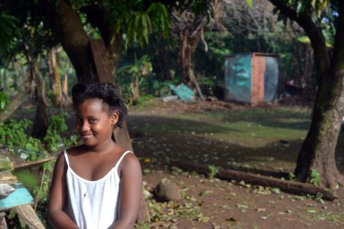 fıçı tahtası ev Big Mısır Island gülümseyen yerli Nikaragua kız 
