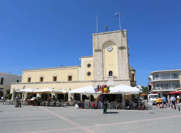 Kos Grécia Maio Mulher Não Identificada Vendendo Balões Praça Popular — Fotografia de Stock