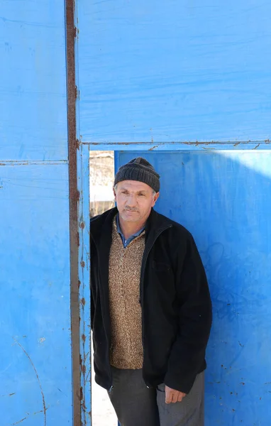 Nigde Turkey January Unidentified Man Coming Out Metal Blue Door — Stock Photo, Image