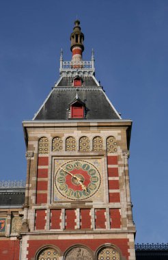 Amsterdam Centraal Tren İstasyonu Saat Kulesi Amsterdam, Hollanda