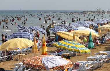 Kalabalık Kızkalesi Plajı