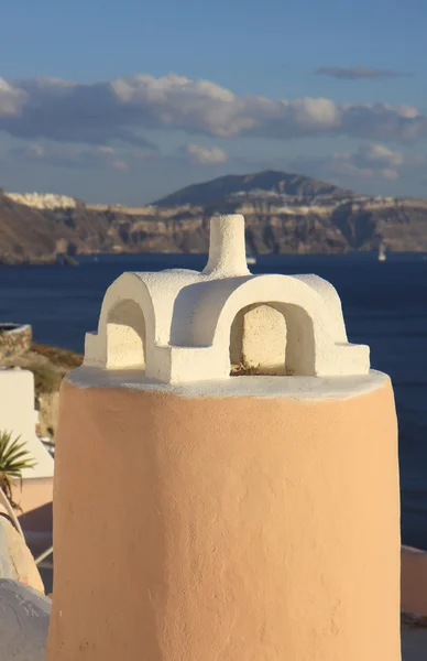 Typische schoorsteen in Santorini — Stockfoto