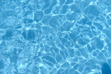 Mavi havuz suyu temizle