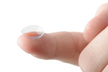 Kontakt lens parmak