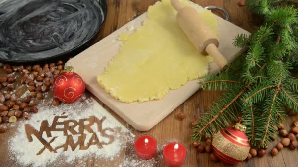 Processo de cozimento de Natal para pastelaria Feliz X-mas. bolachas . — Vídeo de Stock