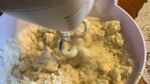 Bakning Tårta Processen Blandning Degens Beståndsdelar — Stockvideo