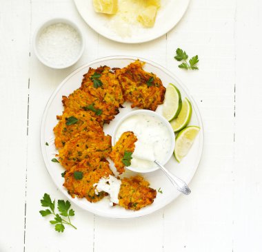 Lezzetli balkabağı krepleri. Seçici odak.