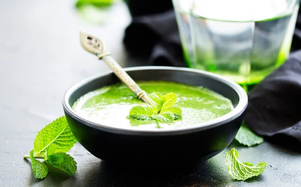 Salsa Menta Verde Para Carne Enfoque Selectivo — Foto de Stock