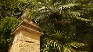Terk edilmiş romantik otelde giriş, Fransa
