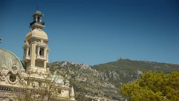 Casino e montanhas em Monaco — Vídeo de Stock