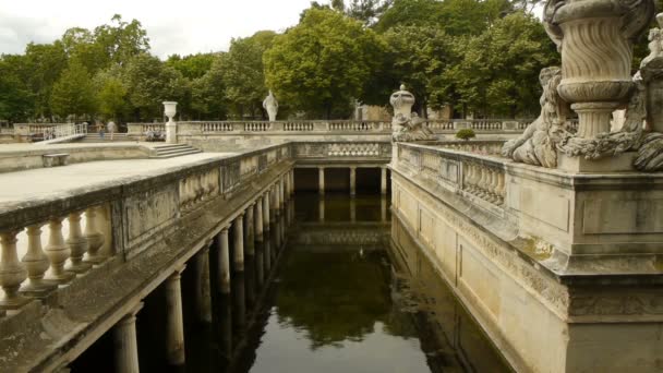 Szökőkutak a Nimes, Franciaország — Stock videók