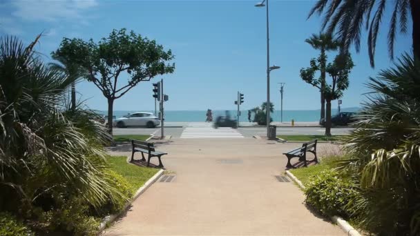 Lyxiga boulevard i Côte D'Azur, Frankrike — Stockvideo