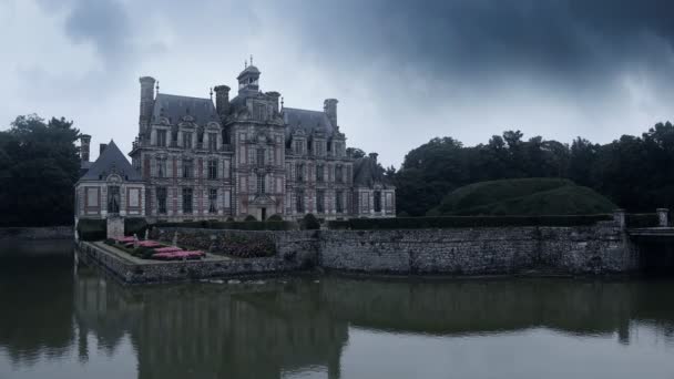 Chateau de Beaumesnil en Francia — Vídeo de stock