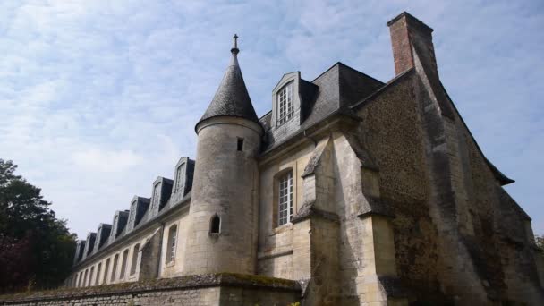 Monasterio de Le Bec Hellouin — Vídeo de stock