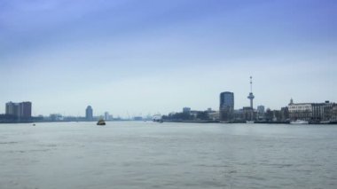 Köprü Rotterdam'dan Nehri
