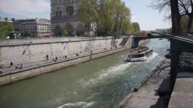 Notre Dame'da Ile de la Cite