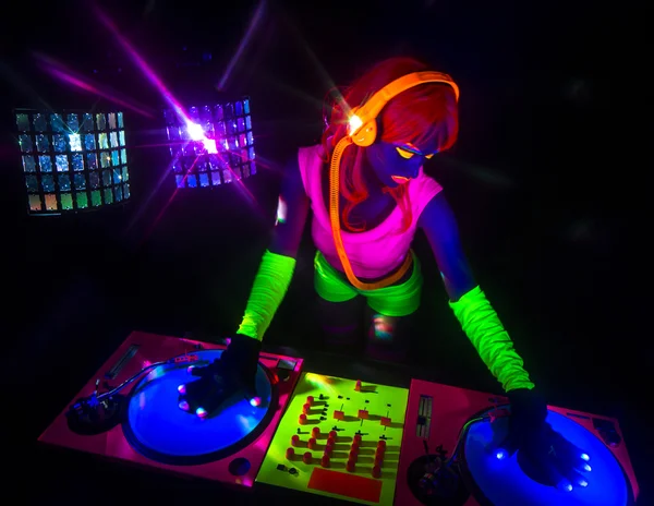 Sexy neon uv brilho DJ — Fotografia de Stock