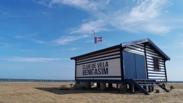 Casa club náutico en la playa en Benicassim — Vídeos de Stock